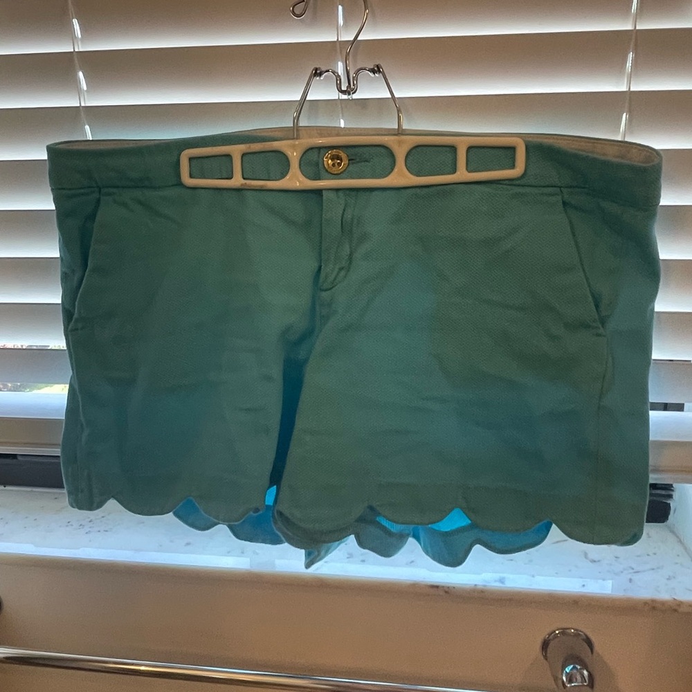 Lilly Pulitzer Teal Scalloped Shorts